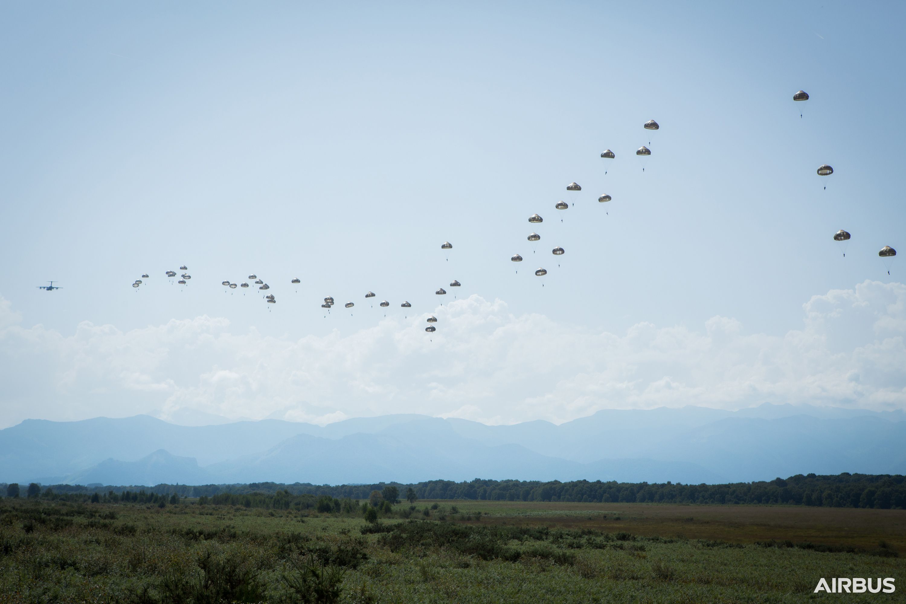 2.-A400M-Paratroopers