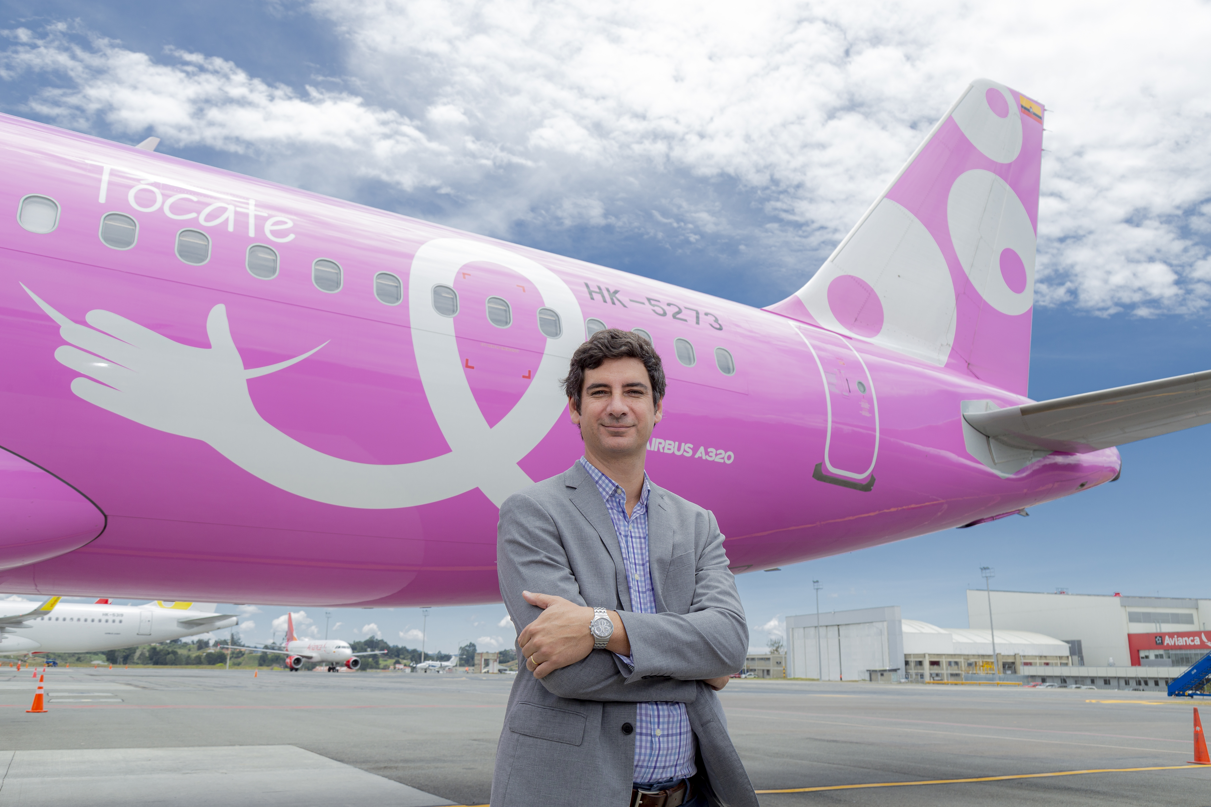 Félix Antelo_Avión Rosa Viva Air