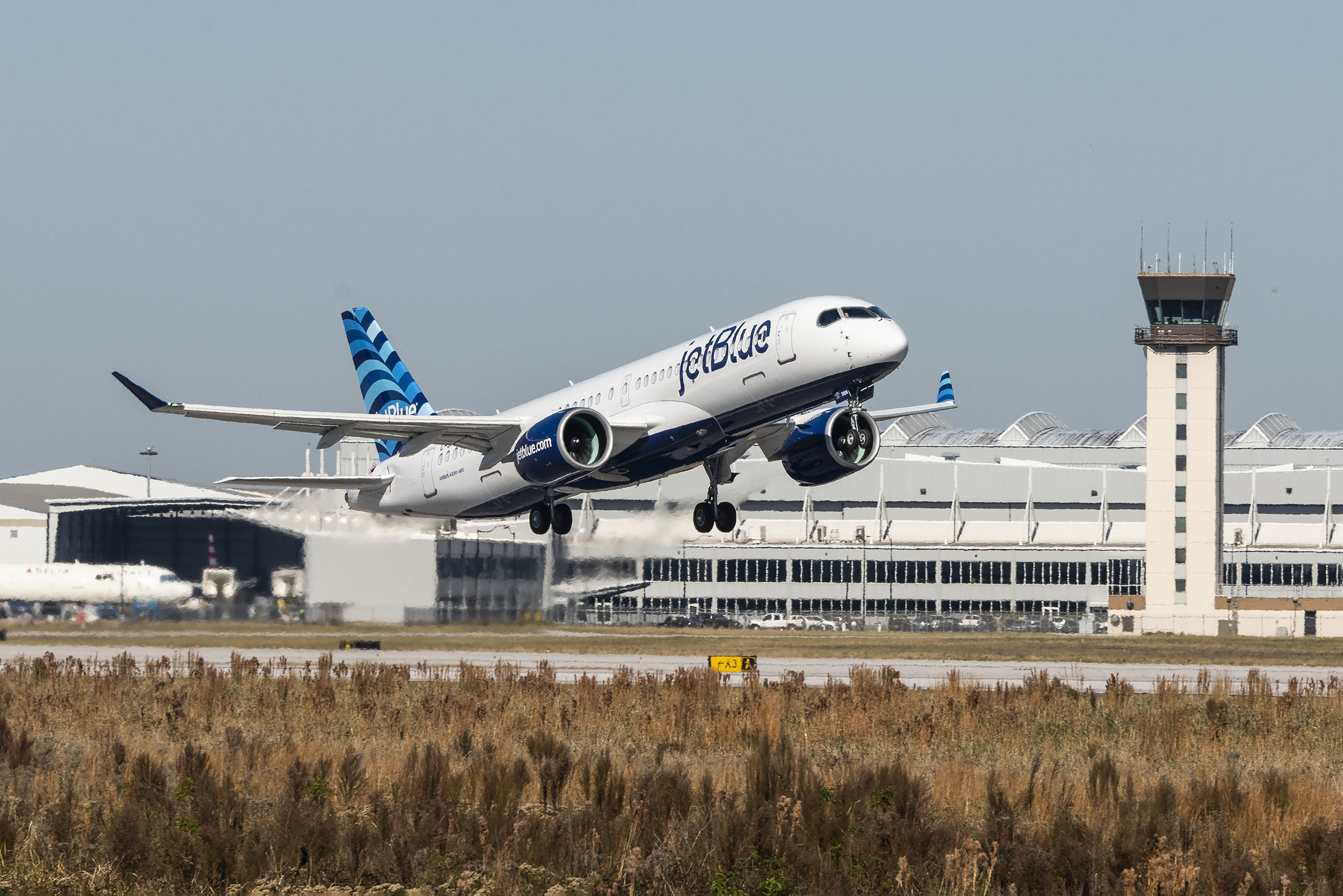 AIRBUS-1st JetBlue A220 PW