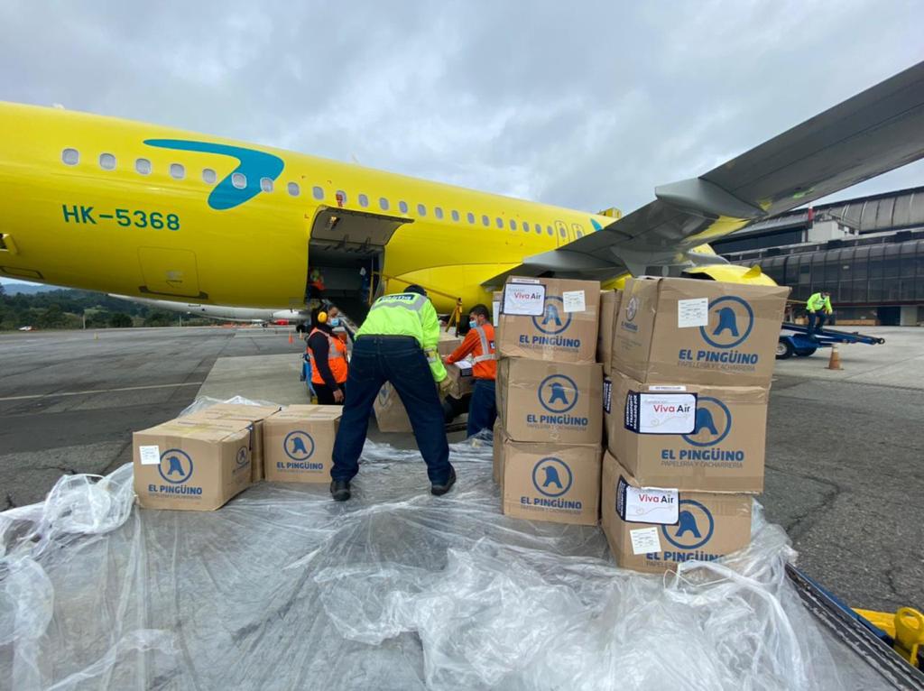Viva Air Transporte kits escolares – Guajira (3)