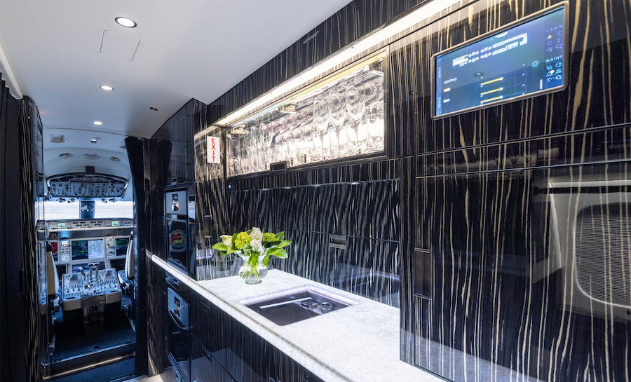 F LIST illuminated_surface_system_countertop_looks_stunning_on_a_Bombardier_Global_7500