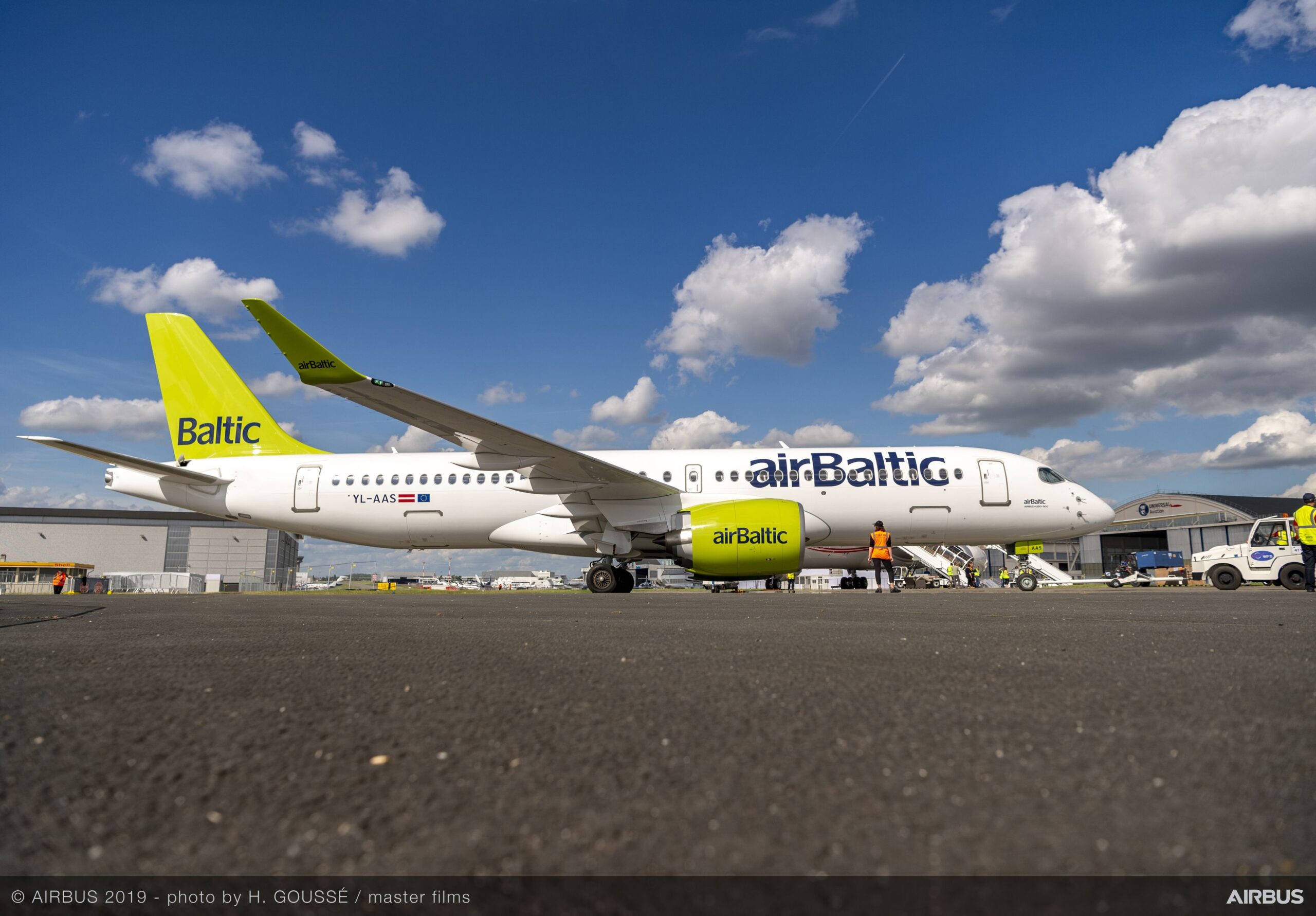 Airbus A220-300 airBaltic at Paris Airshow 2019