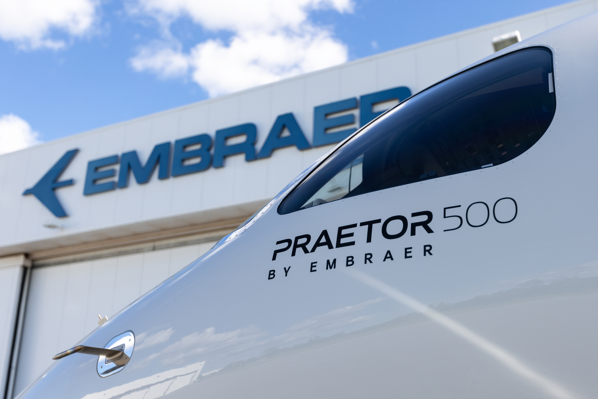 Embraer AirSprint-Praetor-6-2000×1334