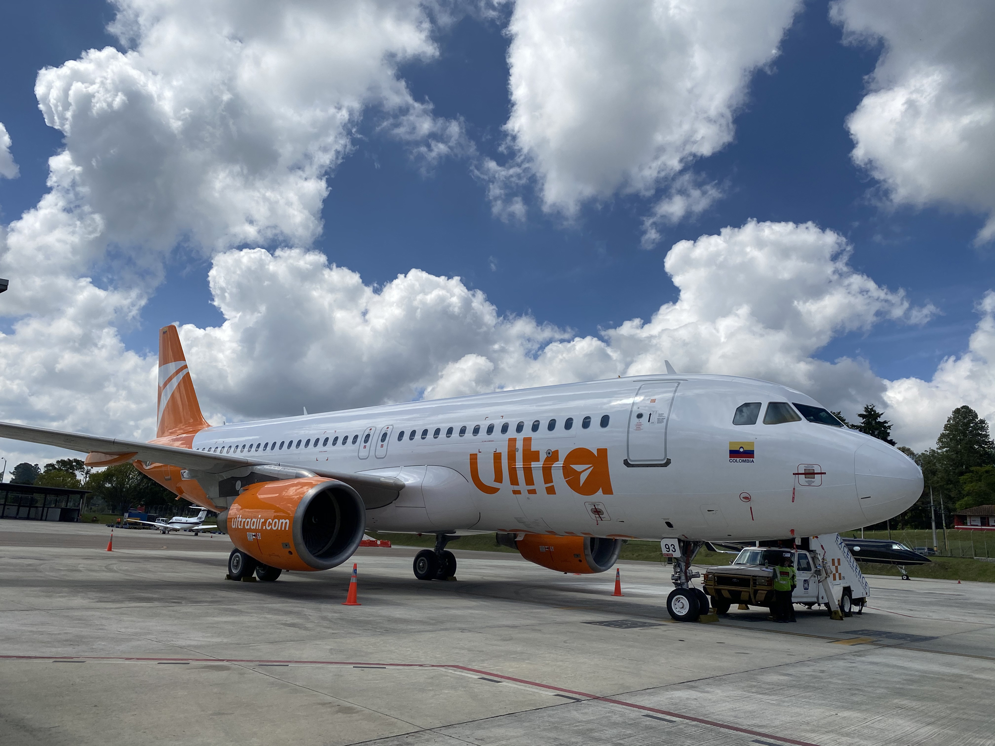 Ultra Air llegada Airbus A320 (1)