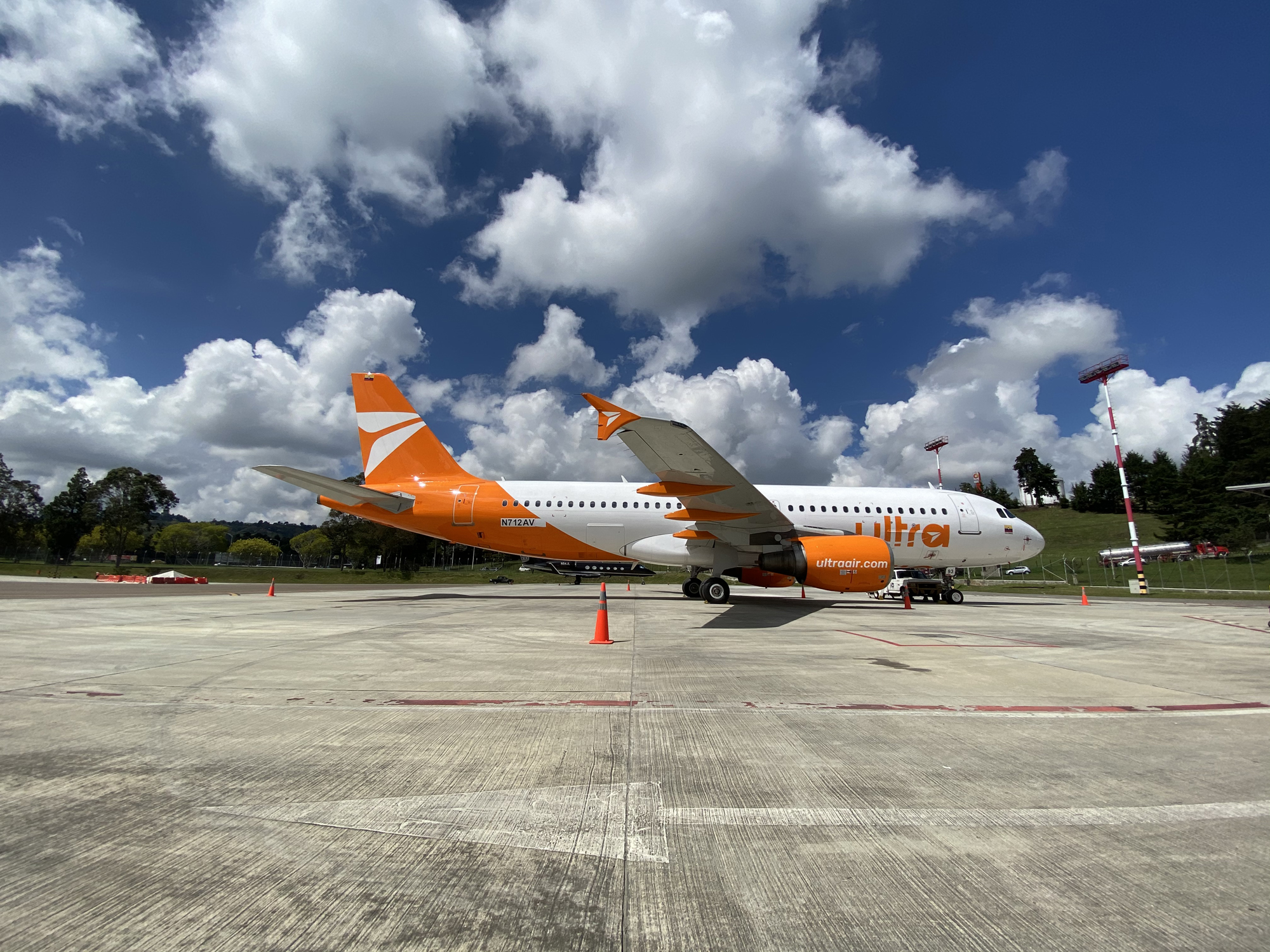Ultra Air llegada Airbus A320 (3)