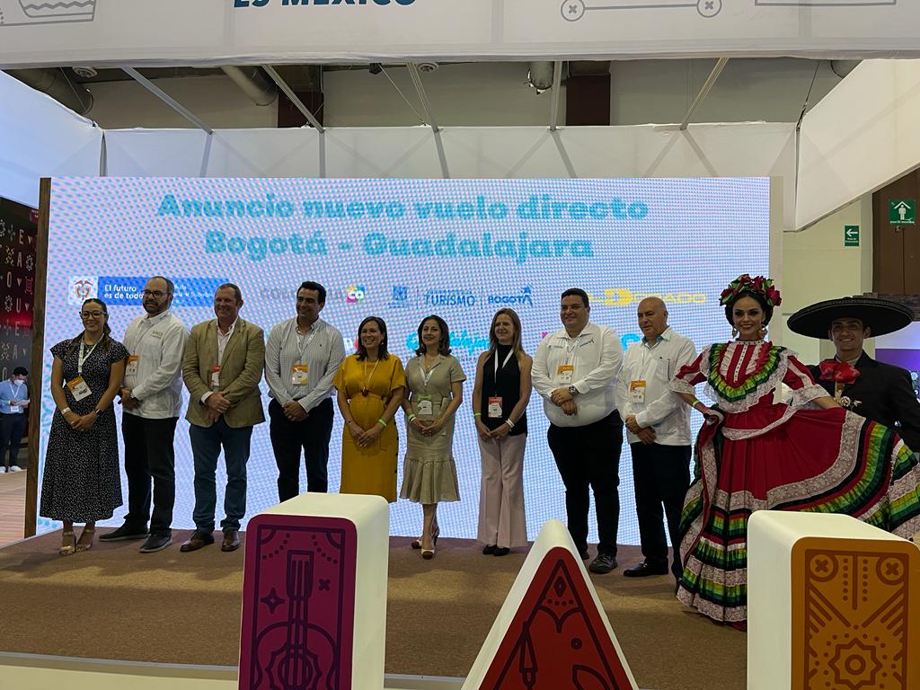 Viva Aerobus Bogota Guadalajara (2)