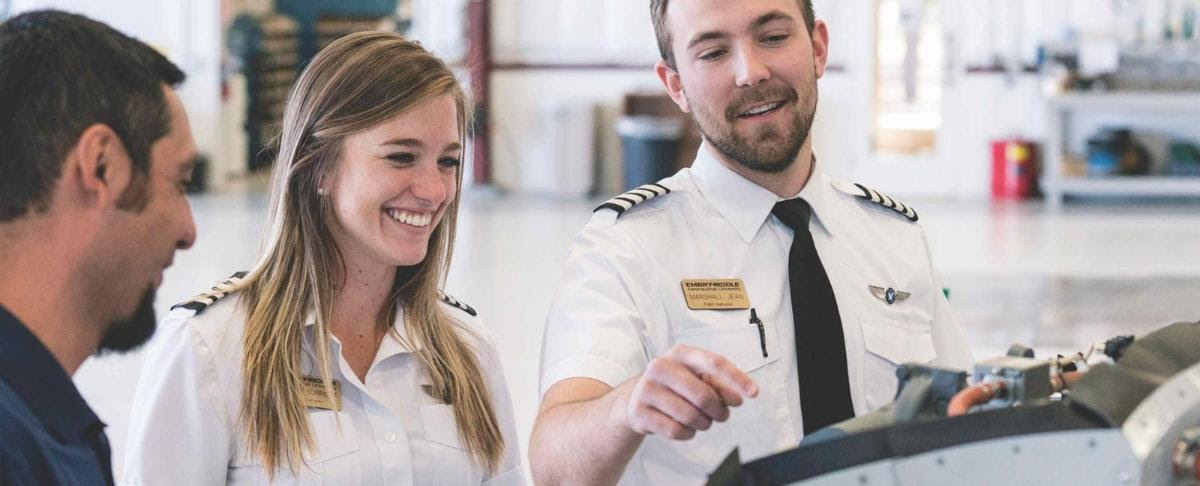 IADA becas aviacion comercial