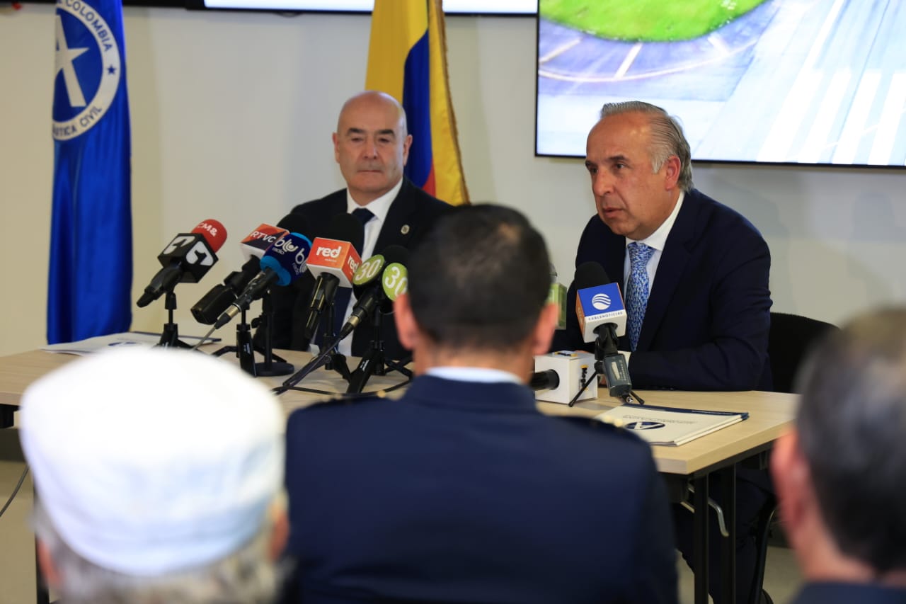 Aeronautica Civil – Nuevo director Sergio Paris 3