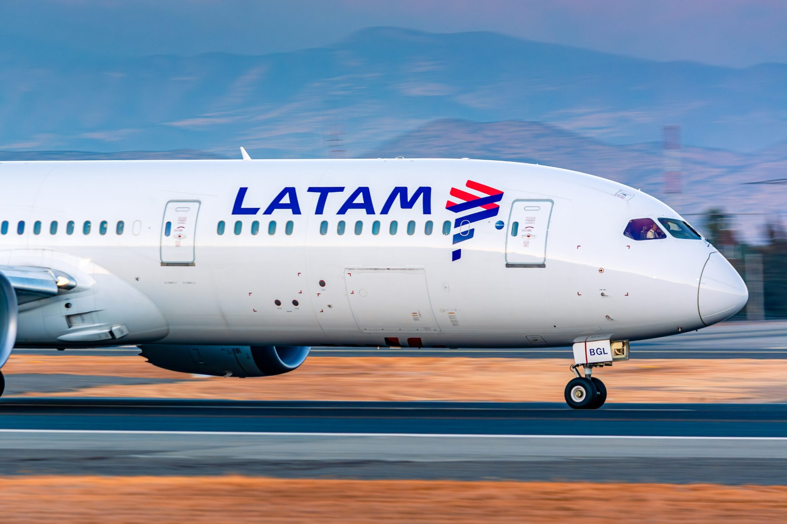 LATAM Airlines pedido 787 Dreamliner