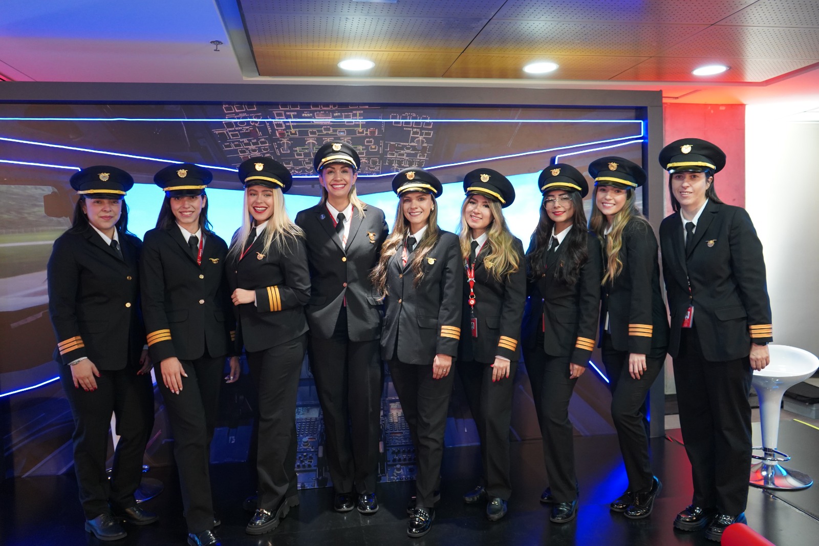 Avianca convocatoria mujeres pilotos