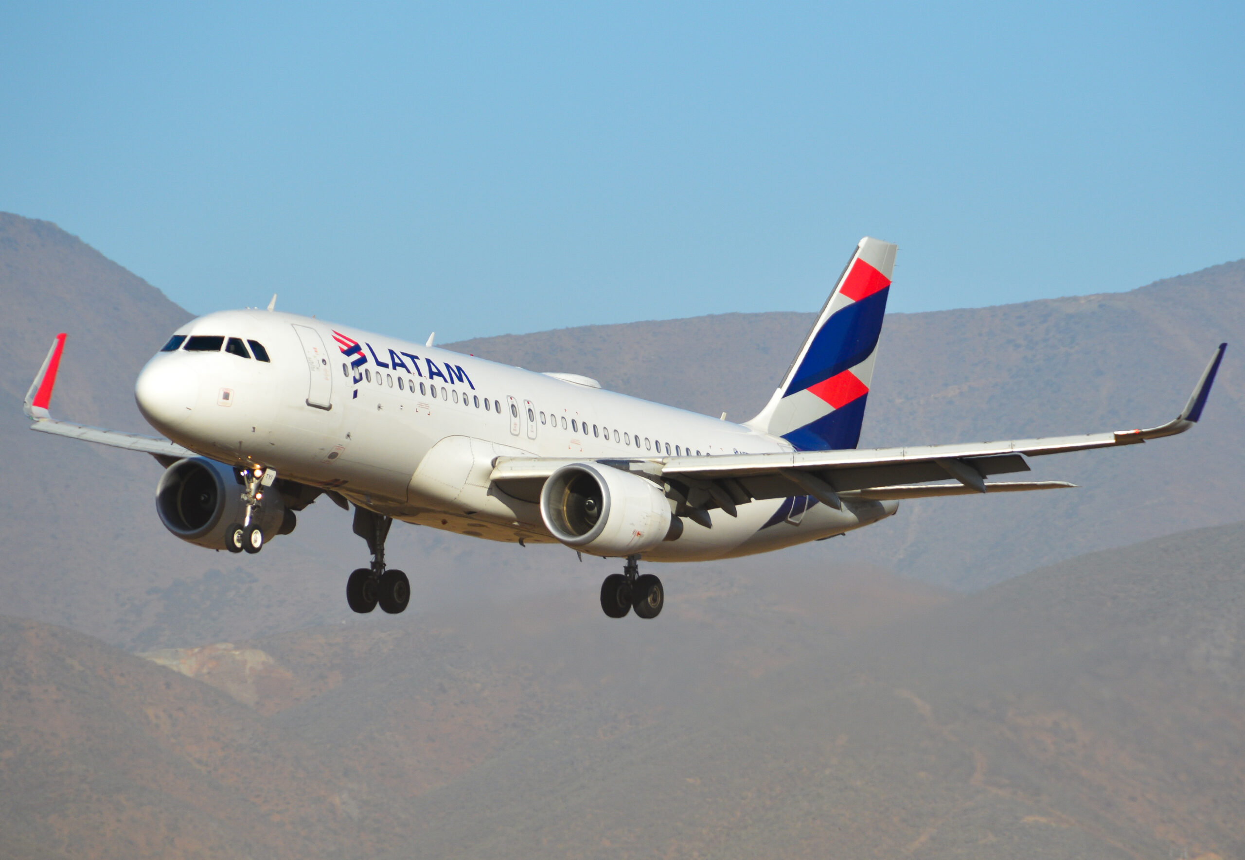 047 – LATAM – Airbus A320 – PR-TYI – SCSE – Tiago Barba-scaled