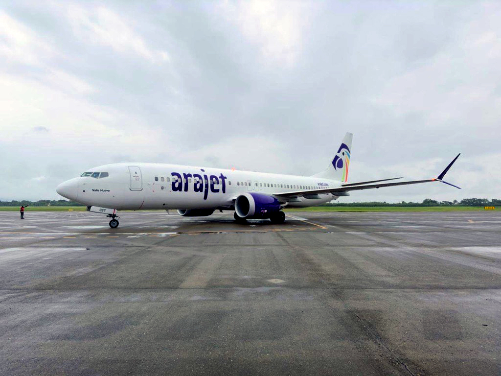 Arajet avion 10