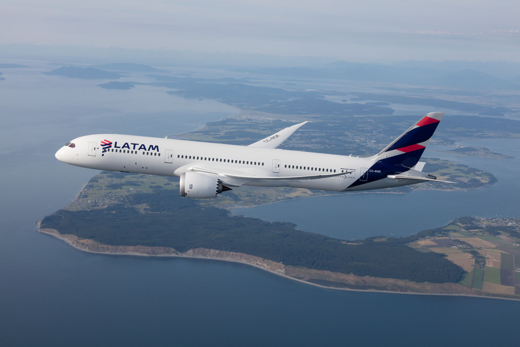 LATAM Boeing 787-9 Dreamliner