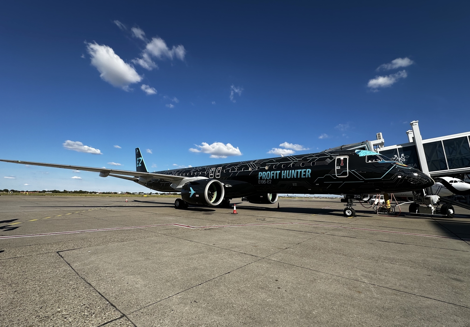 Embraer presentacion Belgrado-E195-E2-1-1600×1200