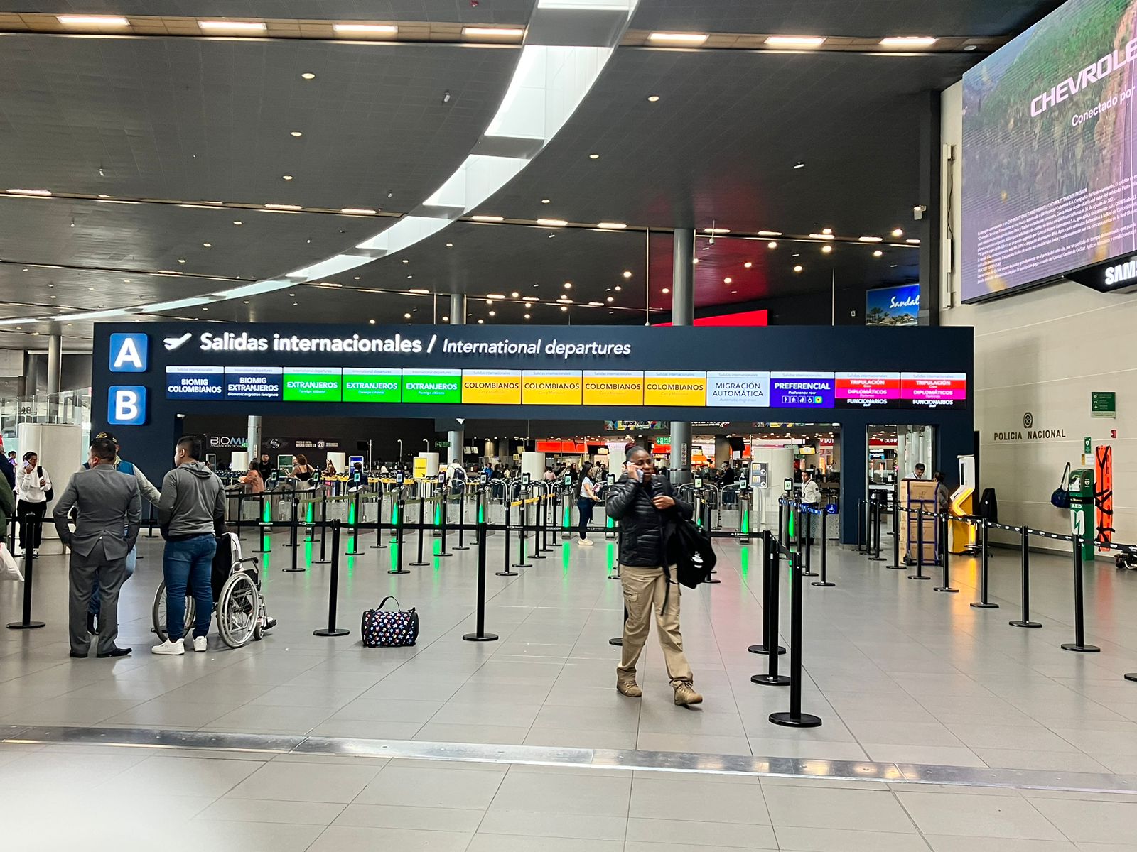 Aeropuerto El Dorado nueva señalizacion (1)