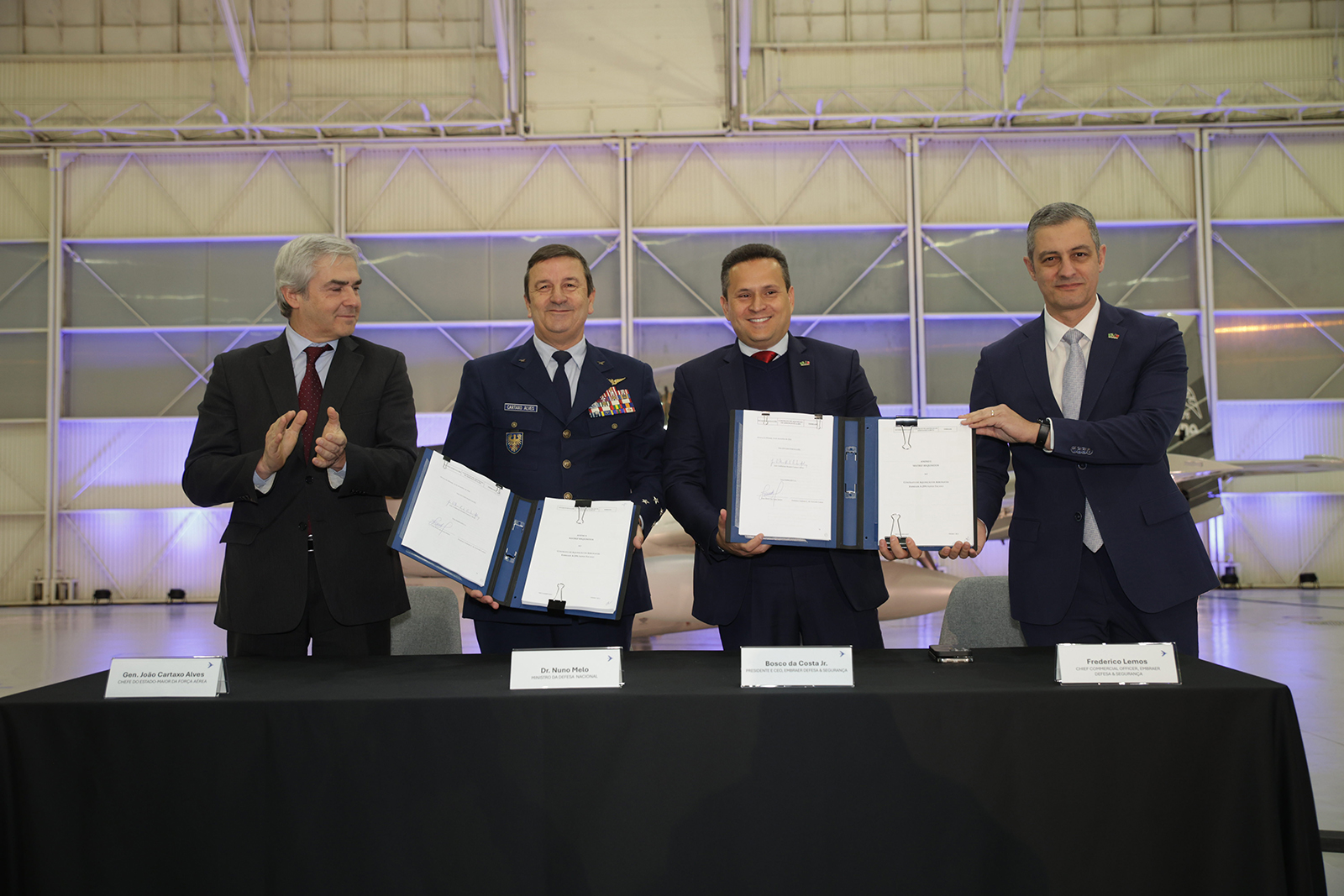 Embraer Contrato A-29N Portugal 1