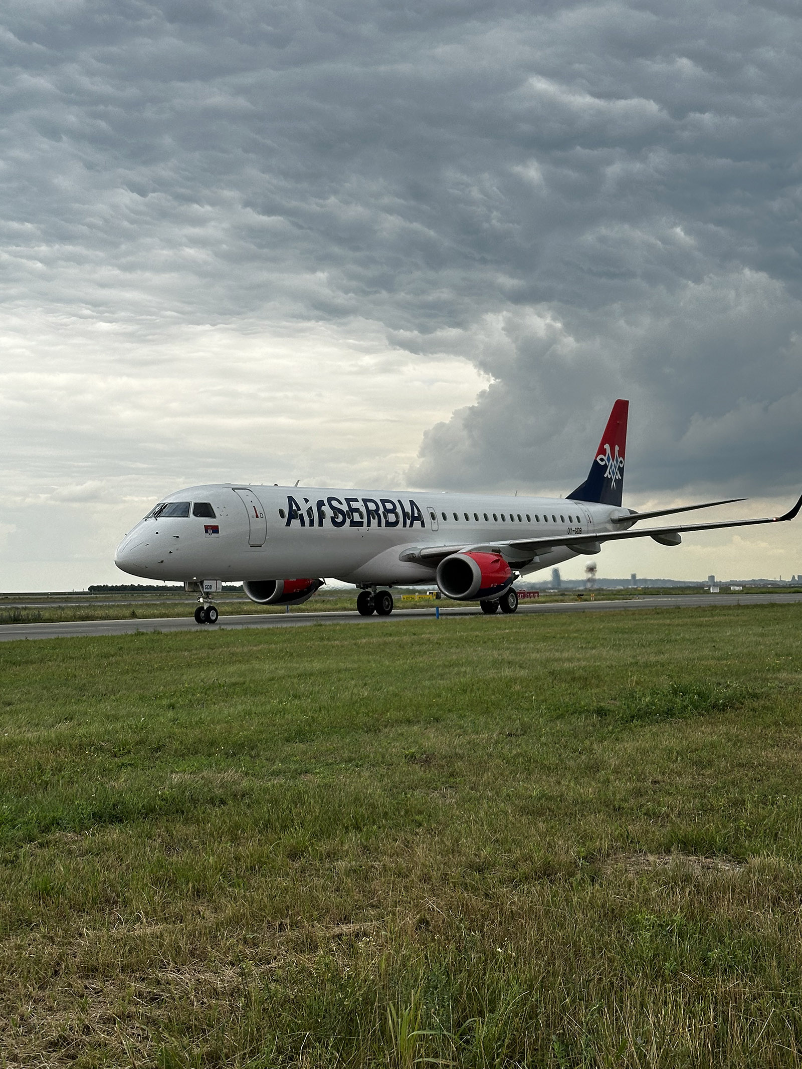 Embraer acuerdo Air Serbia Programa Pool