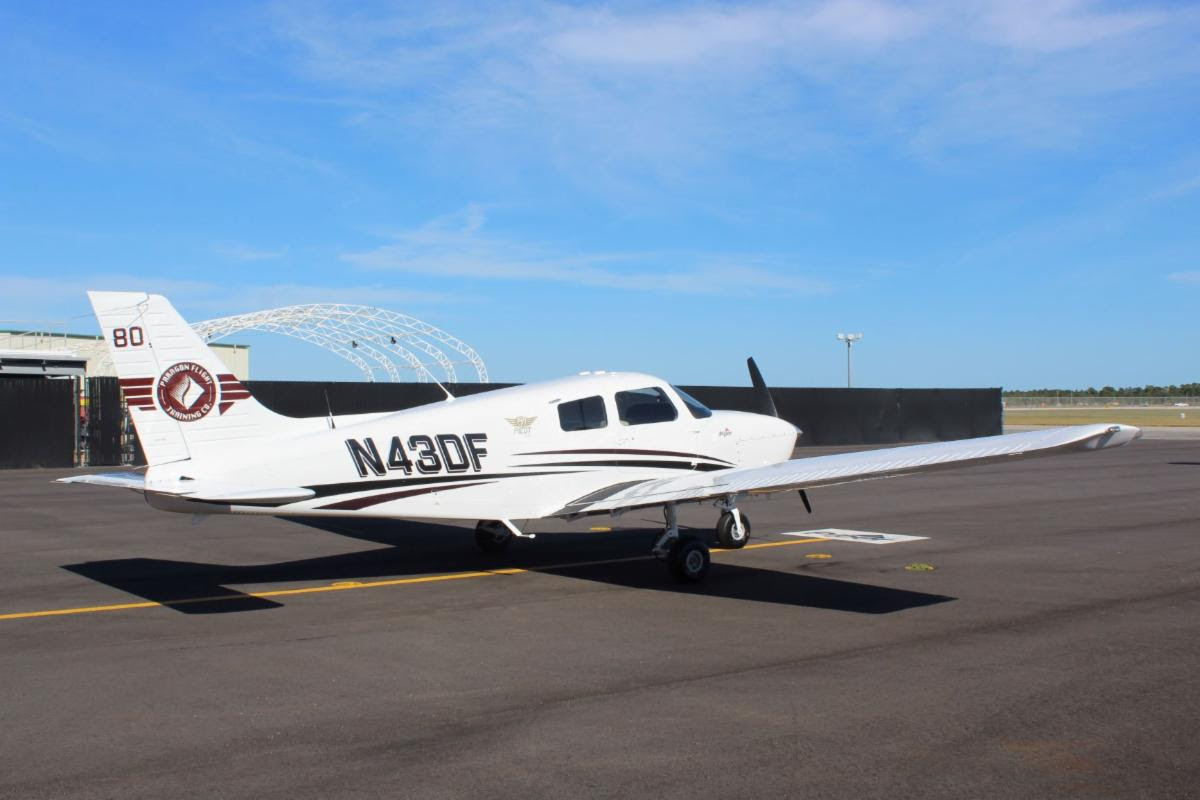 Paragon Flight Training recibe el Piper Pilot 100i SN 200