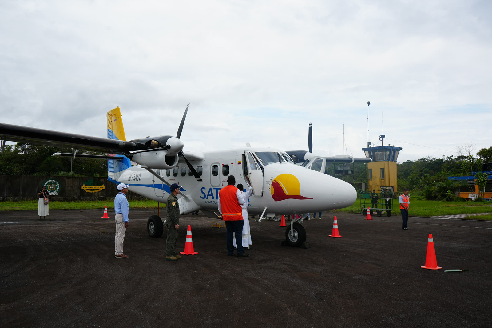 SATENA – Twin Otter vuelo inaugural de Medellin hacia Condoto 2