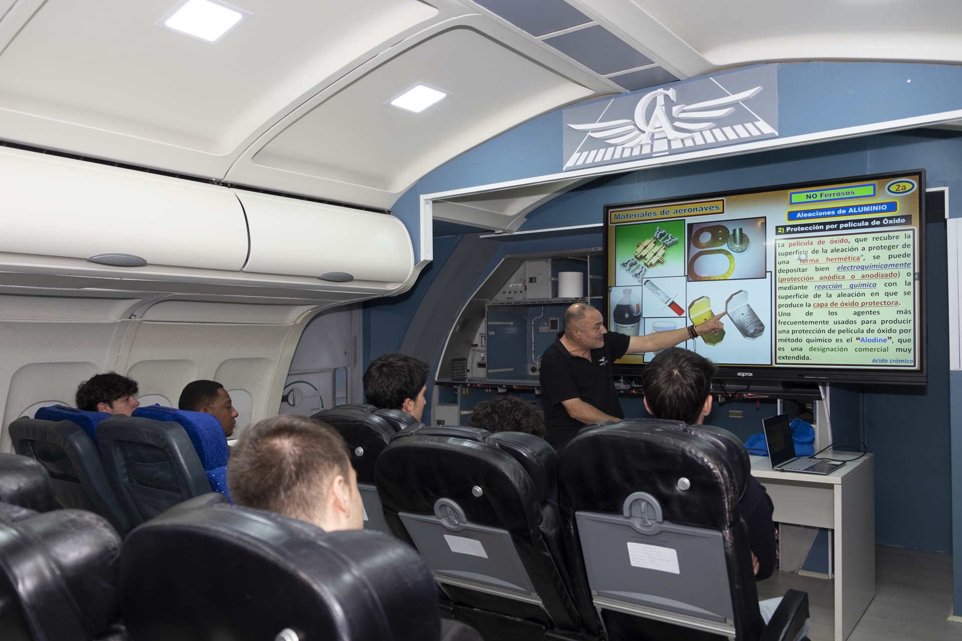 Aviation Group – Alumnos en aula