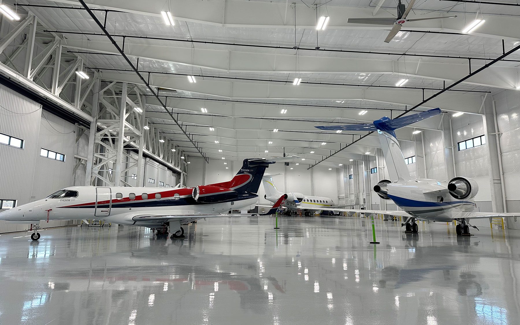 Paragon Aviation Group – Clay Lacy OXC-Hangar-2-1