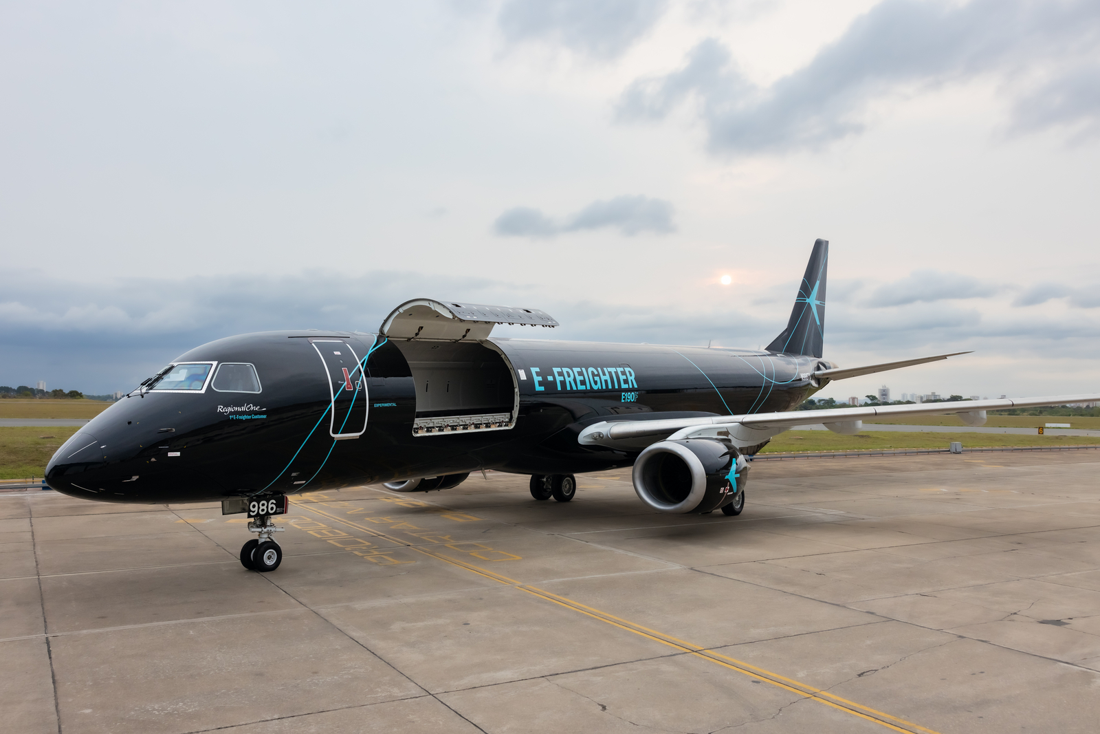 Embraer E-FREIGHTER_EXTERIOR_120-1600×1067