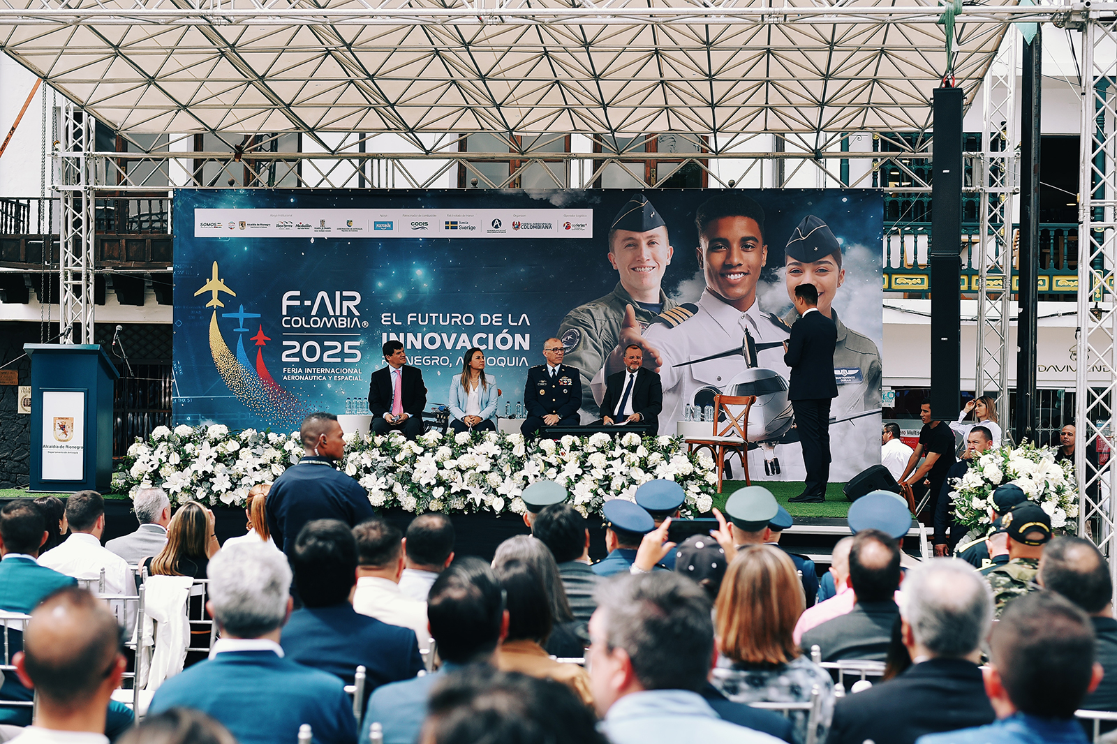 Lanzamiento F-AIR 2025 (2)
