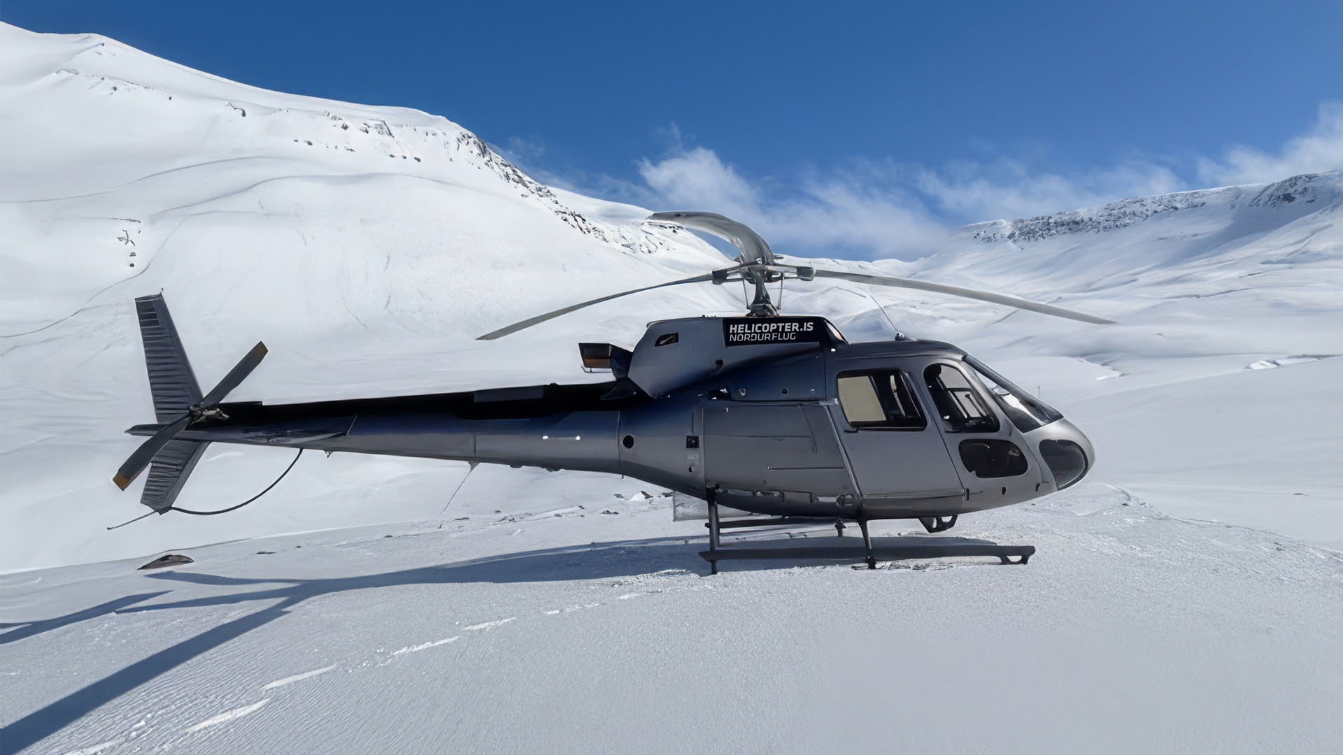 Rotortrade entrega un AS350 B3 a NORDURFLUG