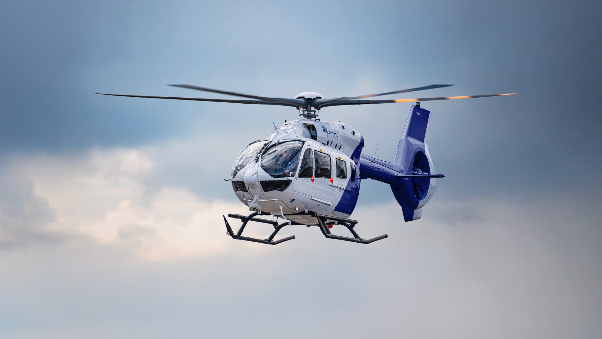 Rotortrade entrega helicopteros H145D3 a Omni Taxi Aereo