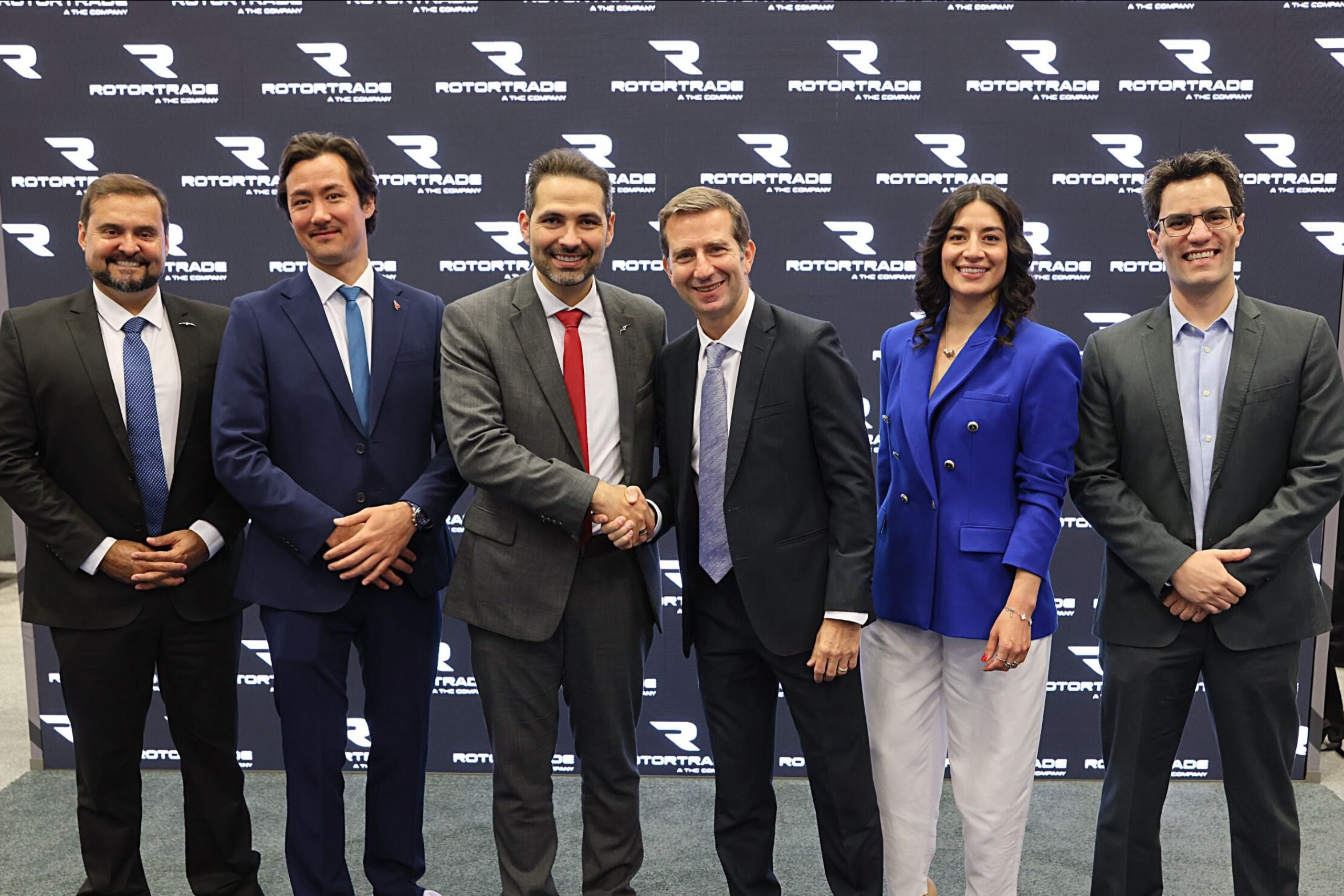 Rotortrade venta Airbus H125 a Aeromot
