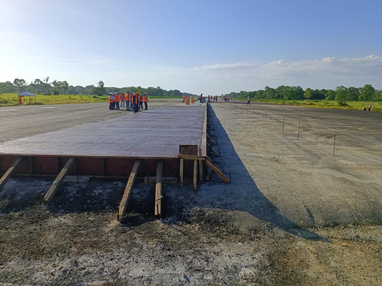 Aeronautica Civil – Obras Aeropuerto Tolu (1)