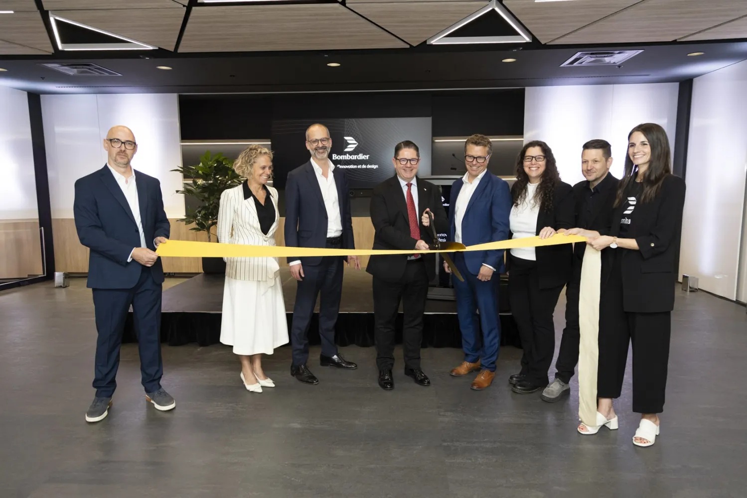 Bombardier inauguracion centro de innovacion y diseno