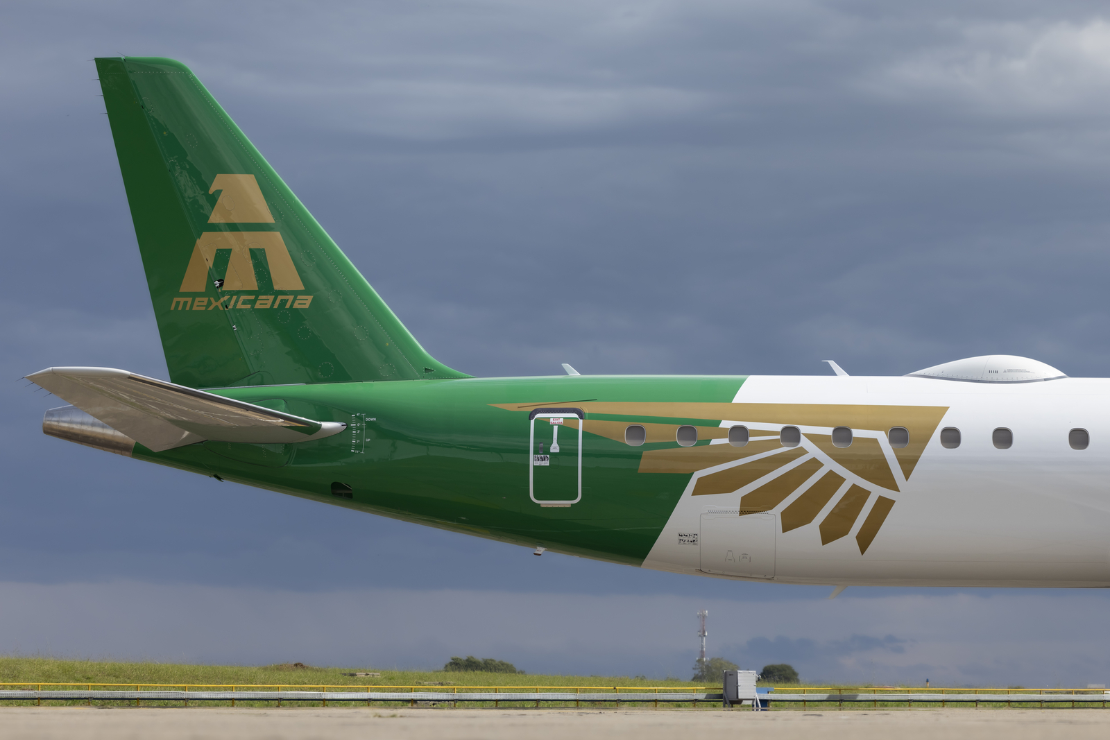 Embraer E190-E2-MEXICANA_006-1600×1067