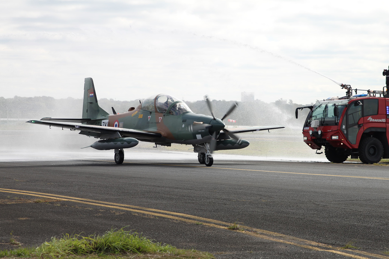 Embraer delivers A29 to Paraguay_2