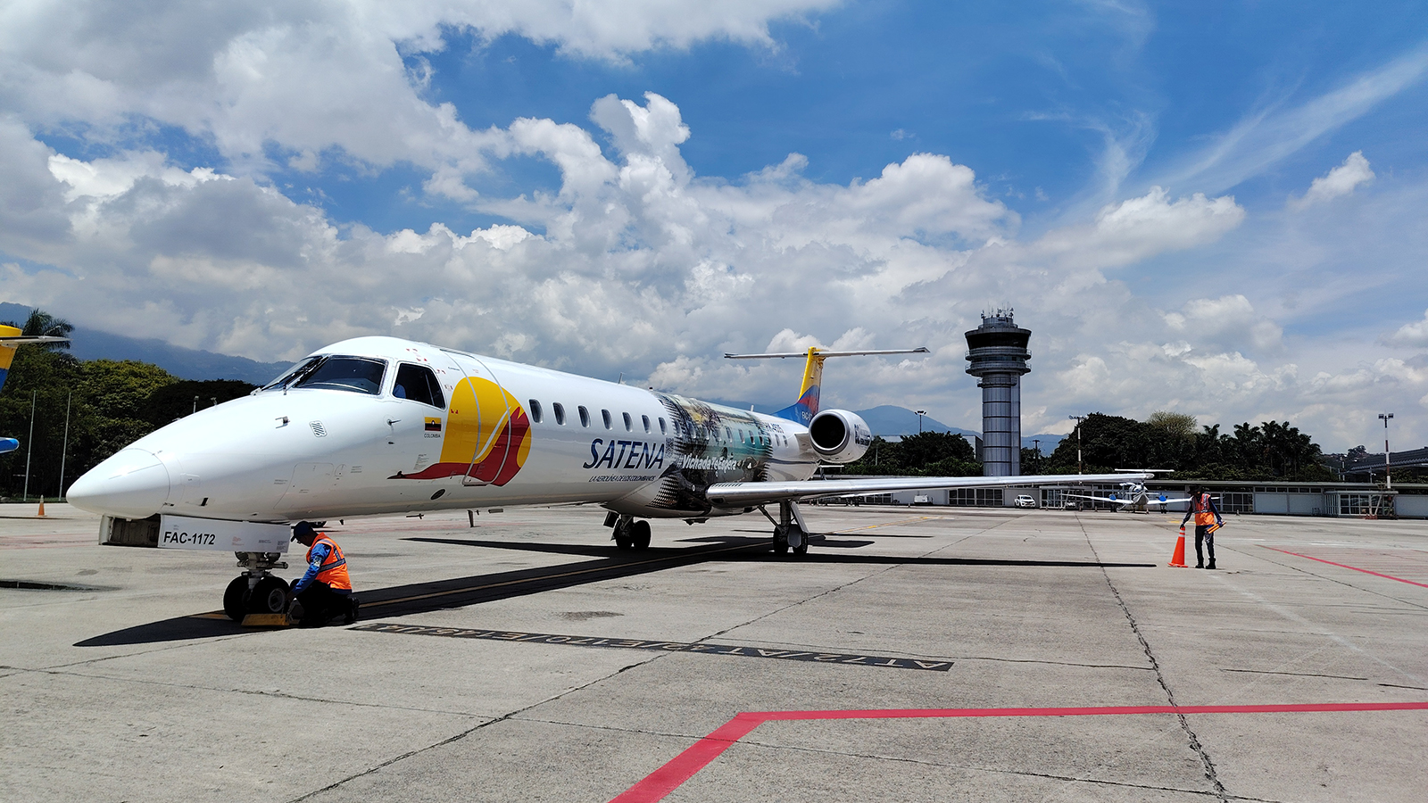 SATENA Embraer livery Vichada