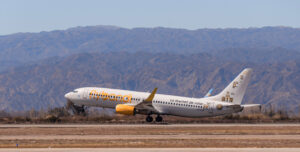 Flybondi avion San Juan