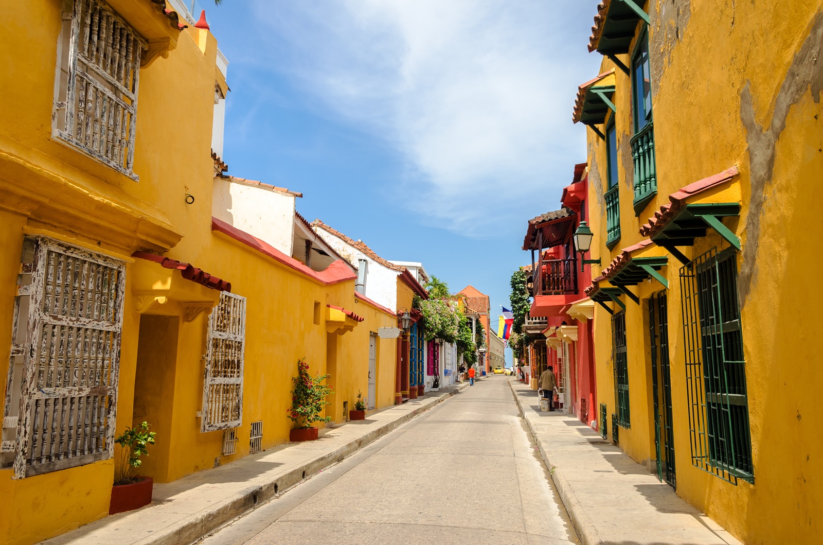 500px Photo ID: 114254993 – Typical street scene in Cartagena, Colombia of a street with old historic colonial houses on each side of it
