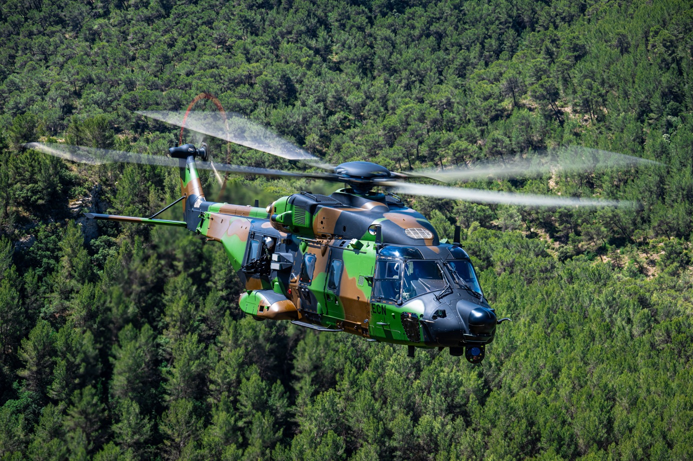 Airbus entrega a Francia el primer NH90