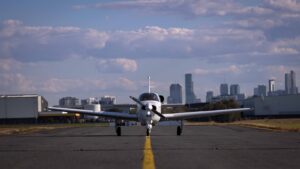 Image 2 stralis-bonanza-a36-he-bne-airport-airside-taxi-photo-steven-holden
