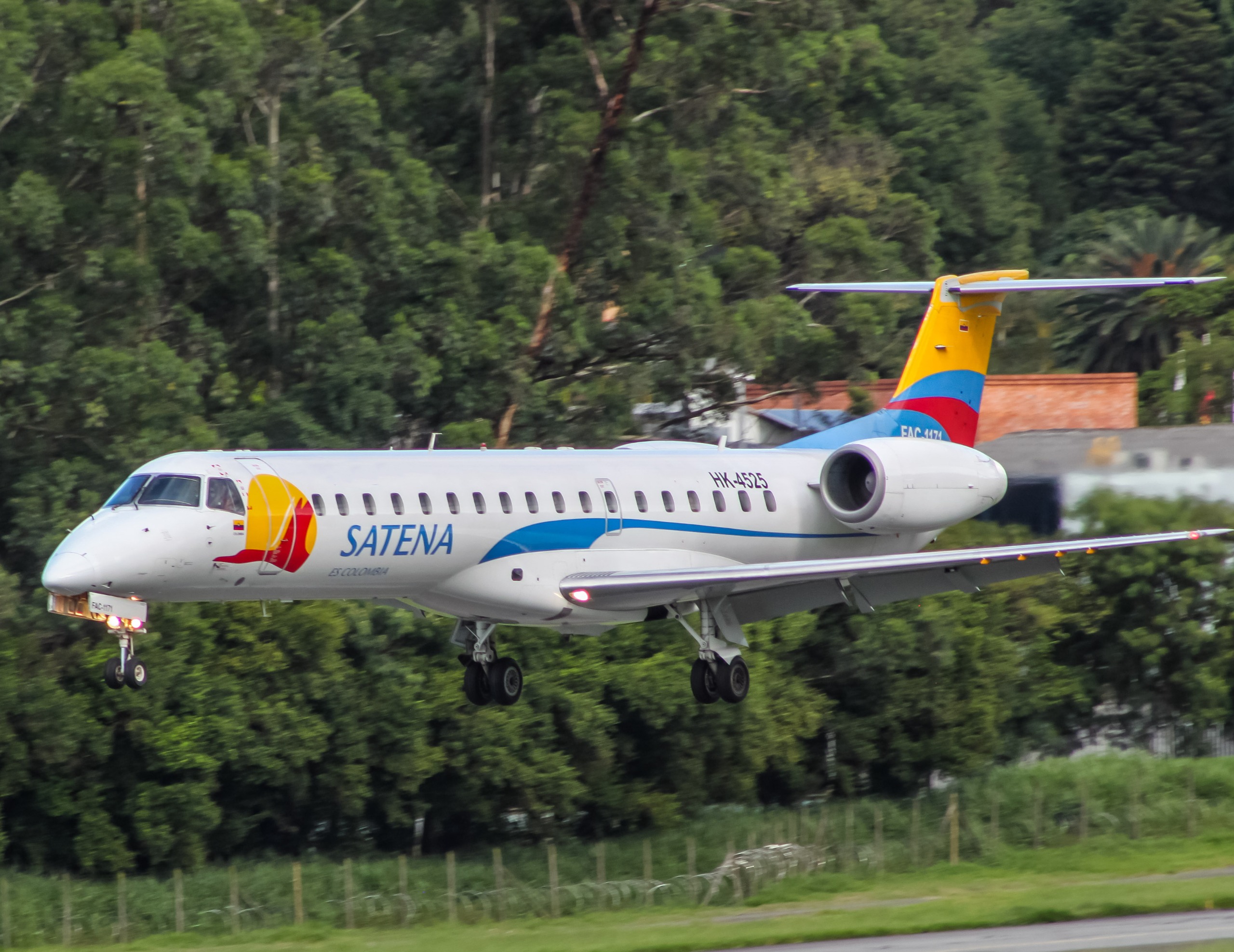 SATENA – Embraer ERJ-145