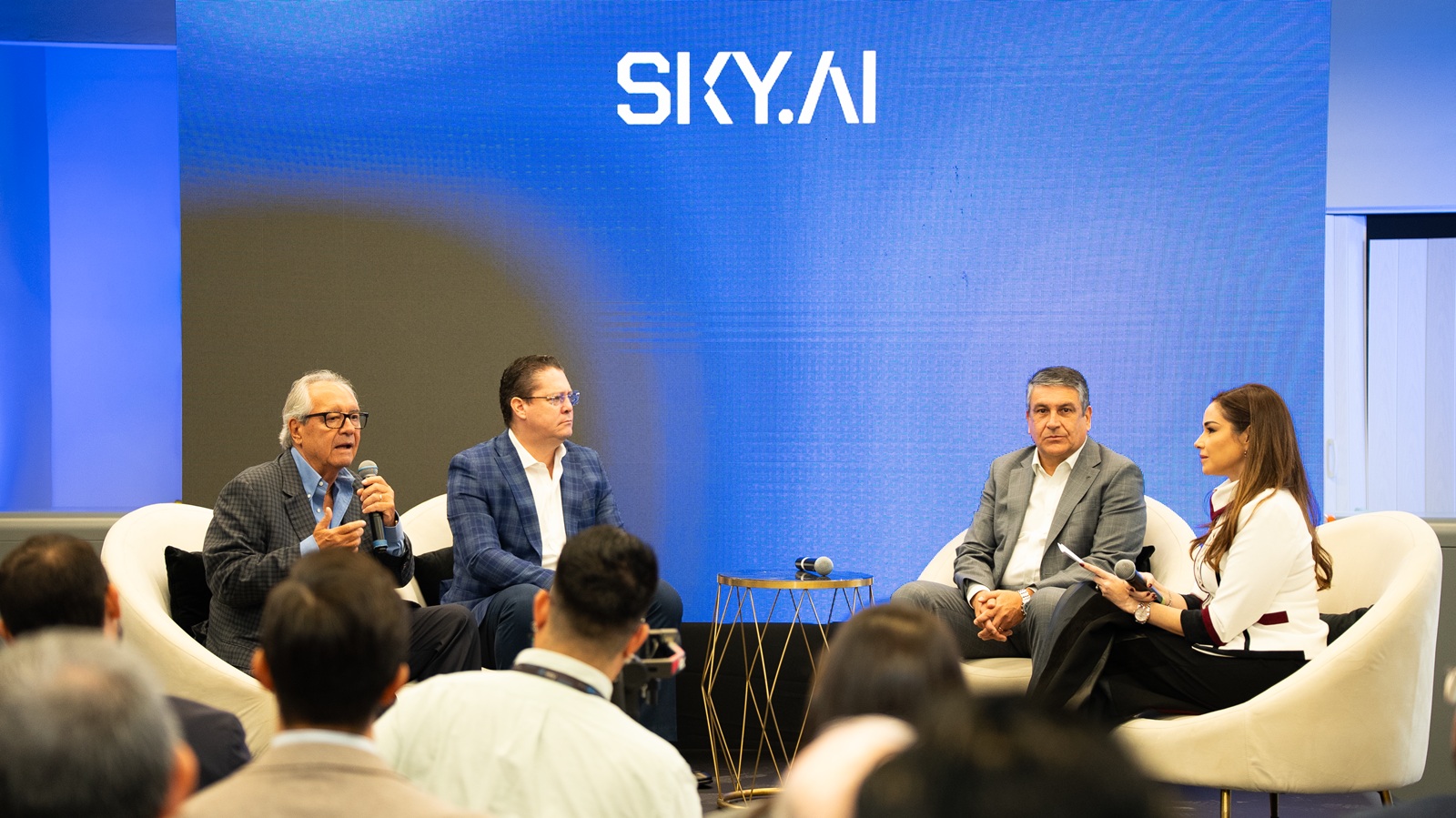 KEY Institute presenta SKY AI (1)