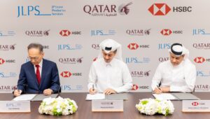 Qatar Airways GCEO signs inaugural JOLCO agreement alongside President and CEO of JLPS and CEO and Head of Banking of HSBC Qatar
