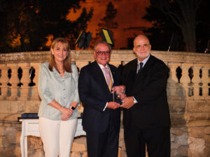 WTTC distingue a Frank Rainieri