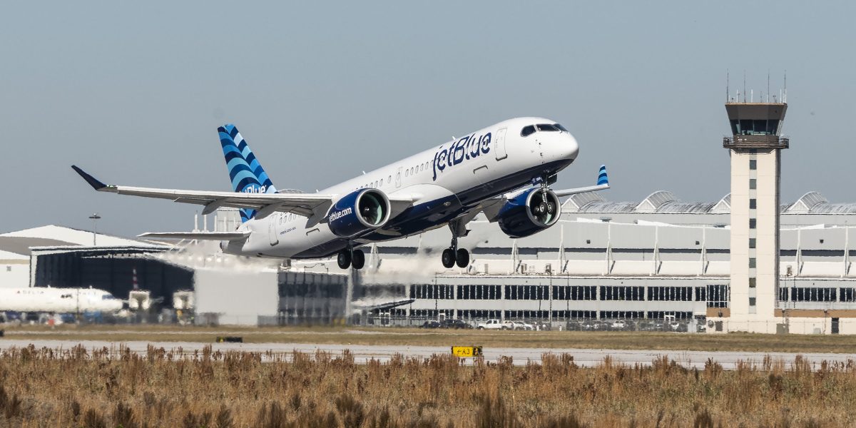 AIRBUS-1st JetBlue A220 PW